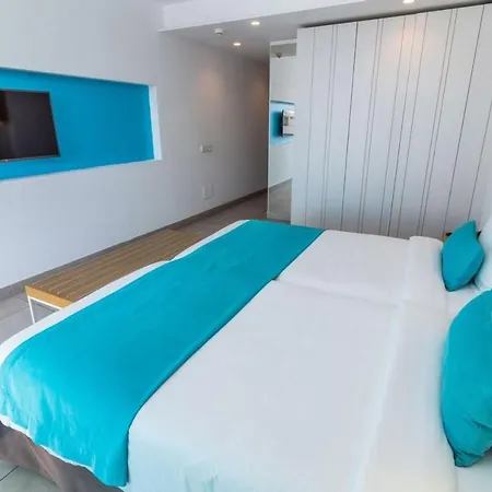 Lb Deluxe Pool View Room/half Board, Well Connected Appartement *